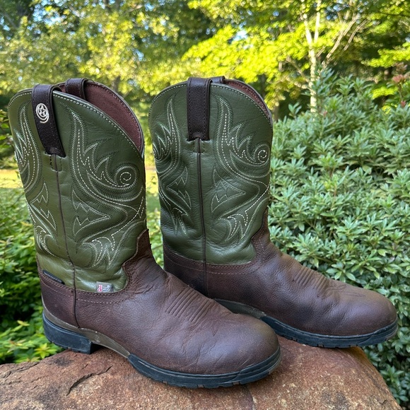 Justin 9 1/2 D Boots Brown and Olive Western Boots - Picture 1 of 11